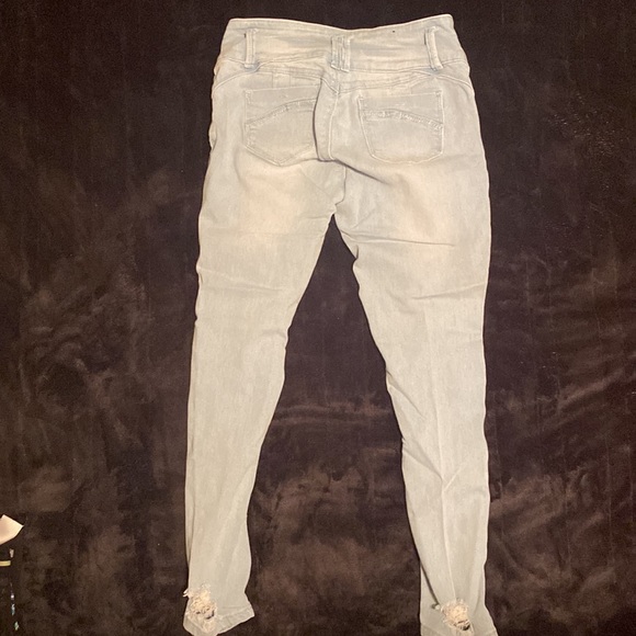 Jeans - Picture 2 of 2